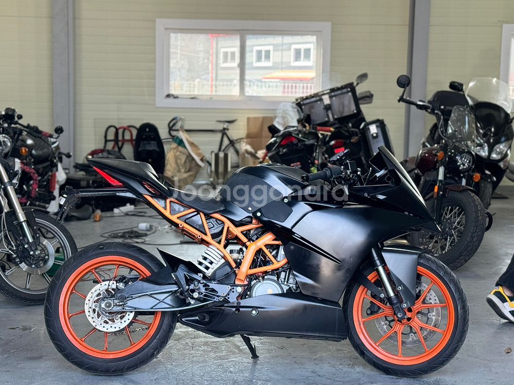 KTM RC390 15년식 4만키로 깔끔한 입문용 쿼터급 차량 판매합니다--3