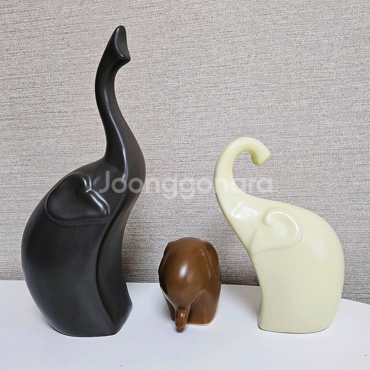 복들여오는 코끼리가족 고급 세라믹 조각상 인테리어 소품--0