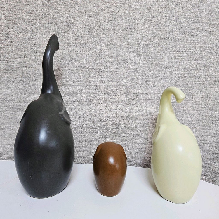 복들여오는 코끼리가족 고급 세라믹 조각상 인테리어 소품--1
