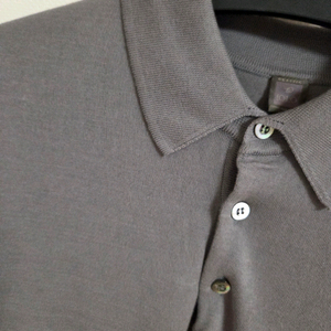 이올로 3버튼 울실크 니트카라티 그레이 105사이즈 팝니다