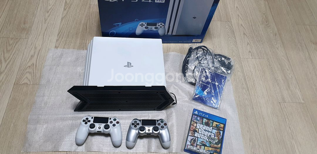 PS4 Pro 1TB 7218 풀박 게임기 세트--0