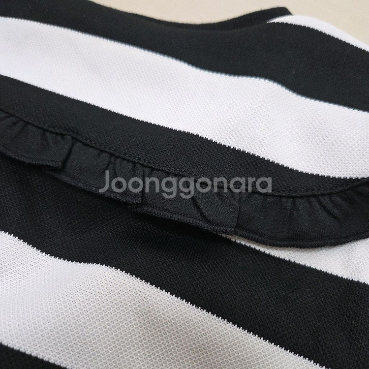 (새상품) 여아 카라 단가라맨투맨 상하복세트 130호--1