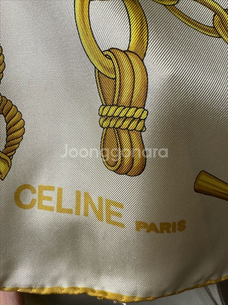 셀린느 정픔 실크 스카프--3