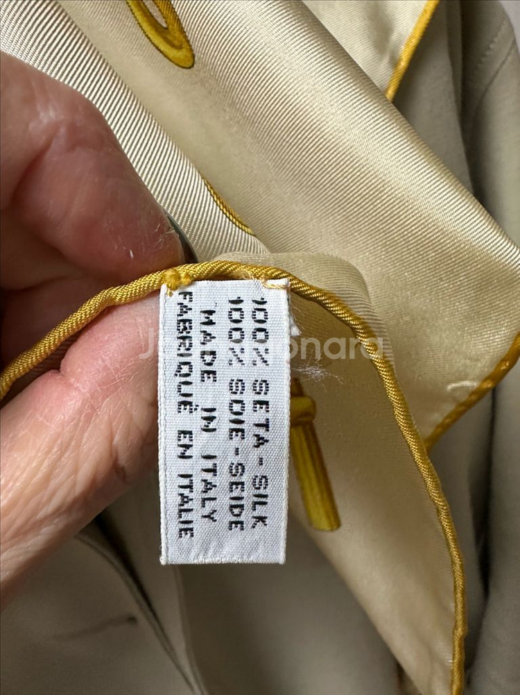 셀린느 정픔 실크 스카프--4