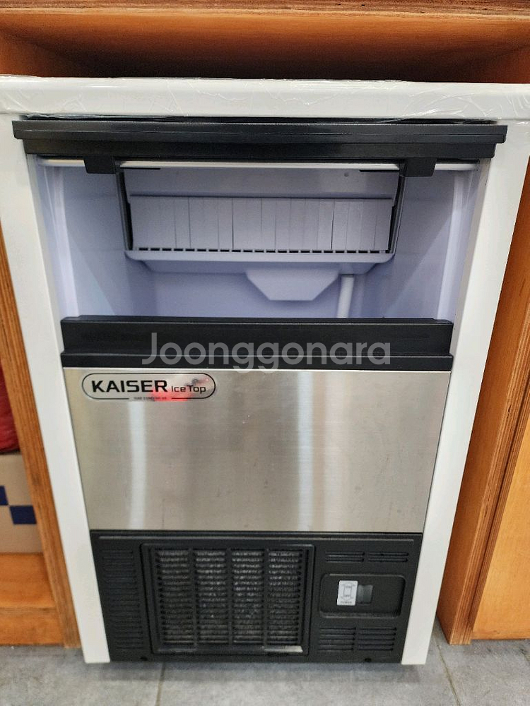 카이저 제빙기 50키로 신품급--1