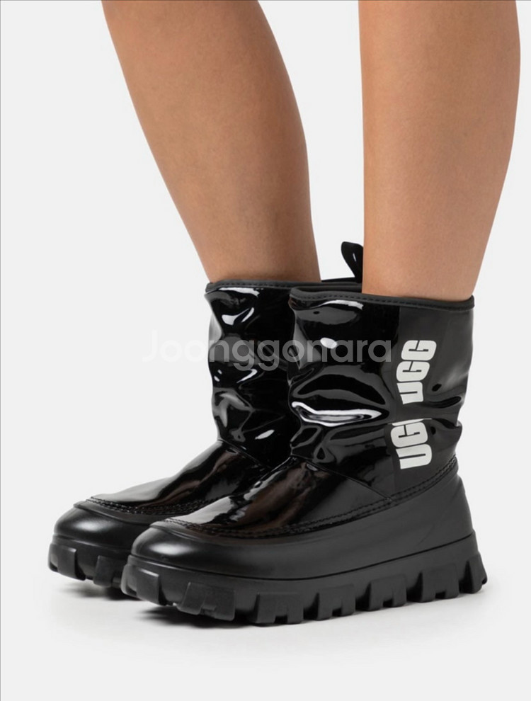 UGG 전소연 부츠 검정 6 230 어그 새상품--0