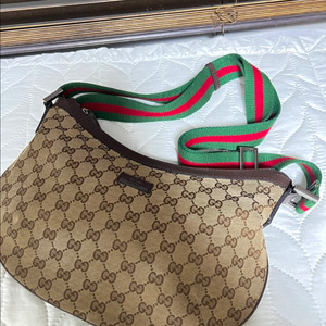 구찌 GG 캔버스 벨트백