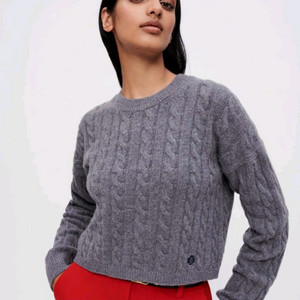(새상품)마쥬 크롭 케이블 니트 1사이즈