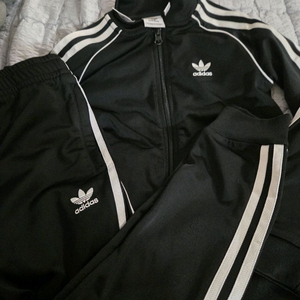 아디다스 상하복 130사이즈