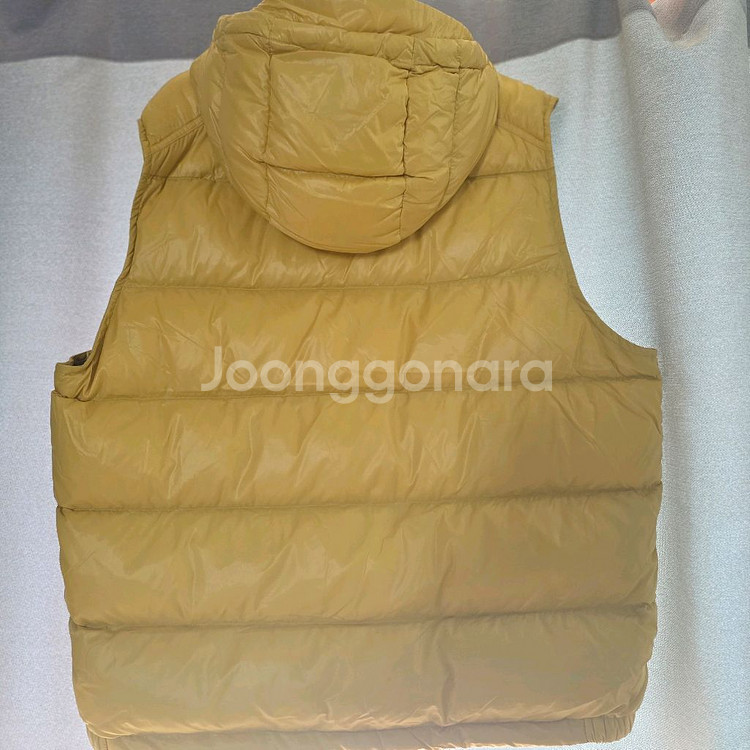 몽클레어 옐로우 패딩조끼 7사이즈 국내희소함--1