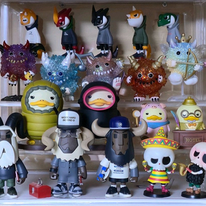 팝마트 아트토이들 여러가지 판매