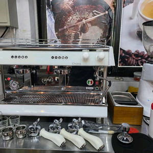 비에프씨 키아라 커피머신에 피오렌자 자동 그라인더 포함