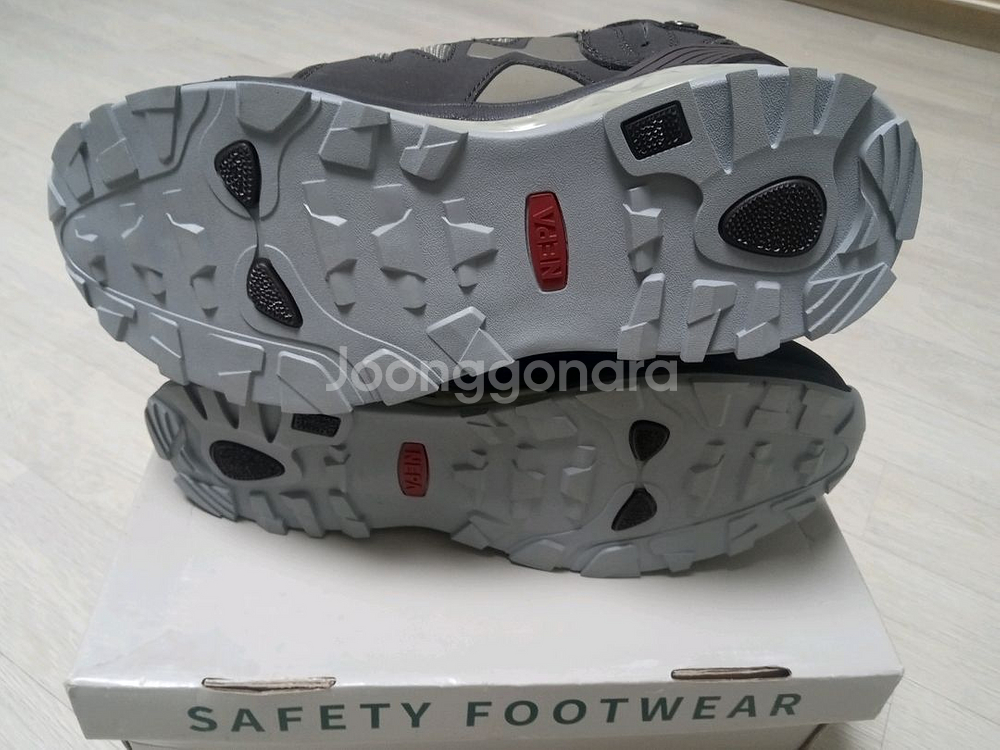 네파 안전화 265 메쉬 미끄럼방지 새제품 gt-88--2