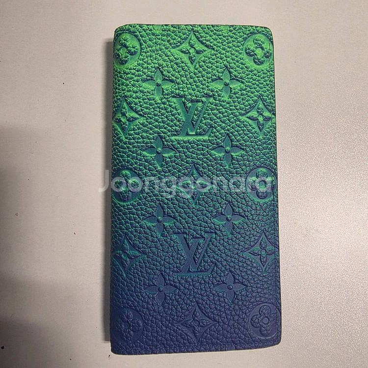 루이비통시즌 한정판 장지갑--0