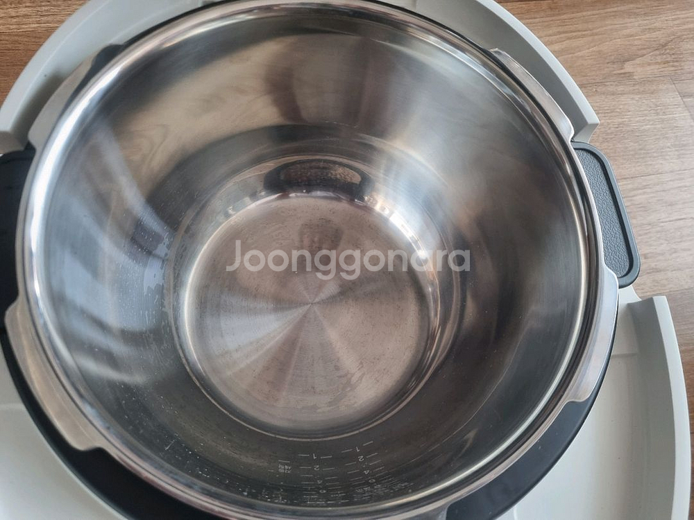 쿠첸 전기압력밥솥 CRH-TWS1010W 새제품--4