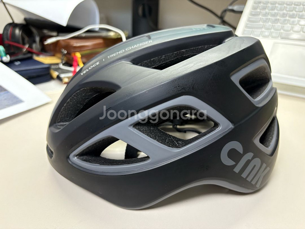 크랭크 자전거 헬멧 L사이즈 판매합니다--1