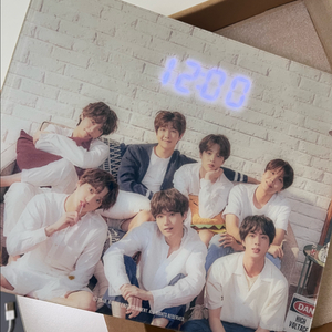 방탄소년단 아크릴 시계 (오늘 전시회 굿즈)