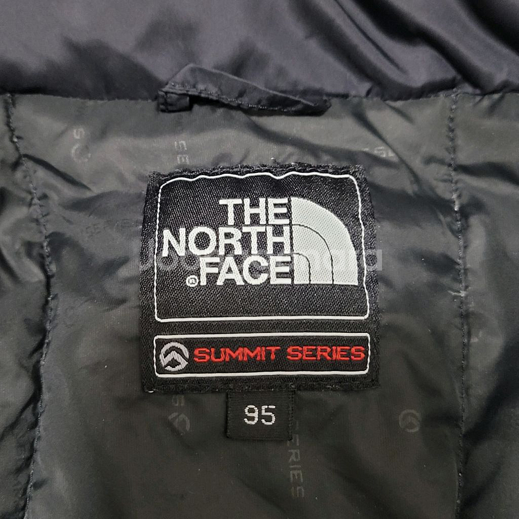 노스페이스 눕시 다운 패딩 점퍼--6