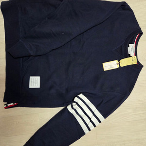 톰브라운 니트 스웨터