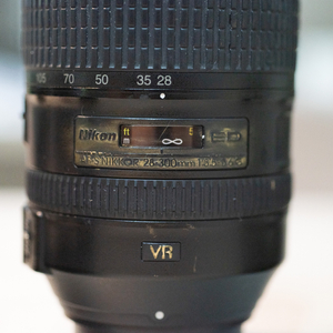 니콘 AF-S VR 28-300mm F3.5-5.6G ED 여행용렌즈