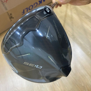 테일러메이드 Qi35 드라이버