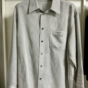 우영미 그레이 시어 스트라이프 셔츠 46