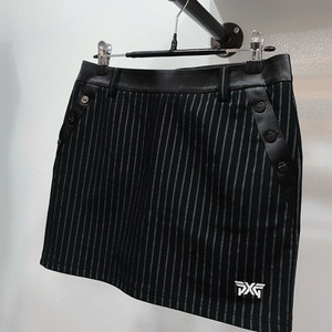 (64/xs) pxg 블랙 스트라이프 안감기모 골프스커트 큐롯