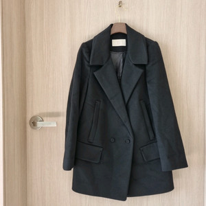 구호 블랙 캐시미어 코트