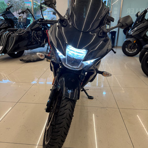 gsxr125 19년식 빠르게뺍니다