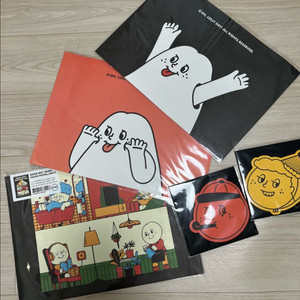 오롤리데이 포스터, 카드