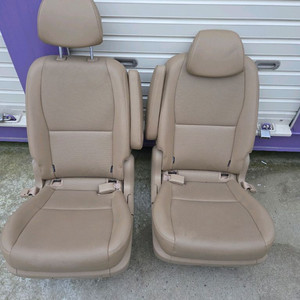 올뉴,더뉴 카니발 3열 시트 팝니다