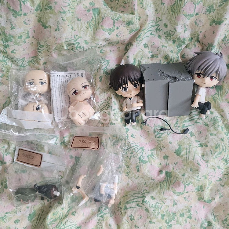 굿스마일 넨도로이드 에반게리온 교복 신지 카오루세트--1