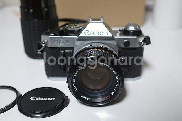 캐논 AE-1P 렌즈 2개 세트 팝니다--1