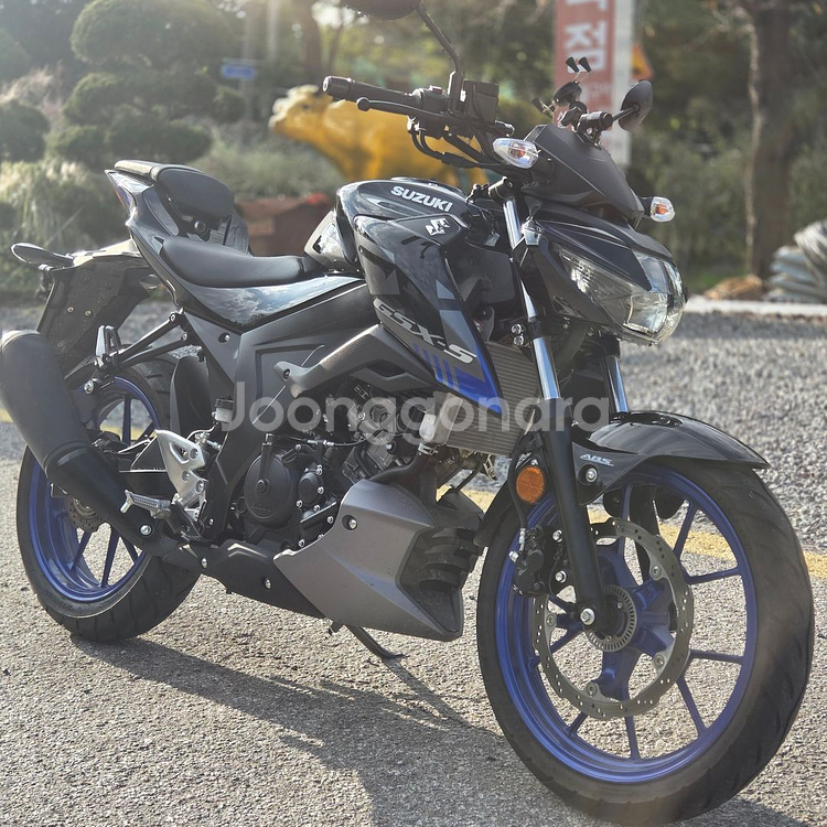 24년형 무꿍무슬립 스즈키GSX-S125 2천키로대 판매합니다.--6