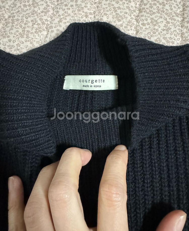 스트라이프 니트--1