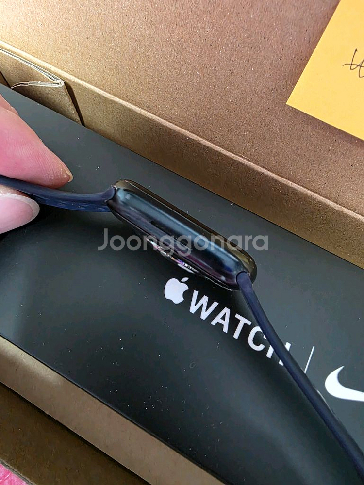 애플워치7 Nike 45mm 박스풀 판매합니다--3