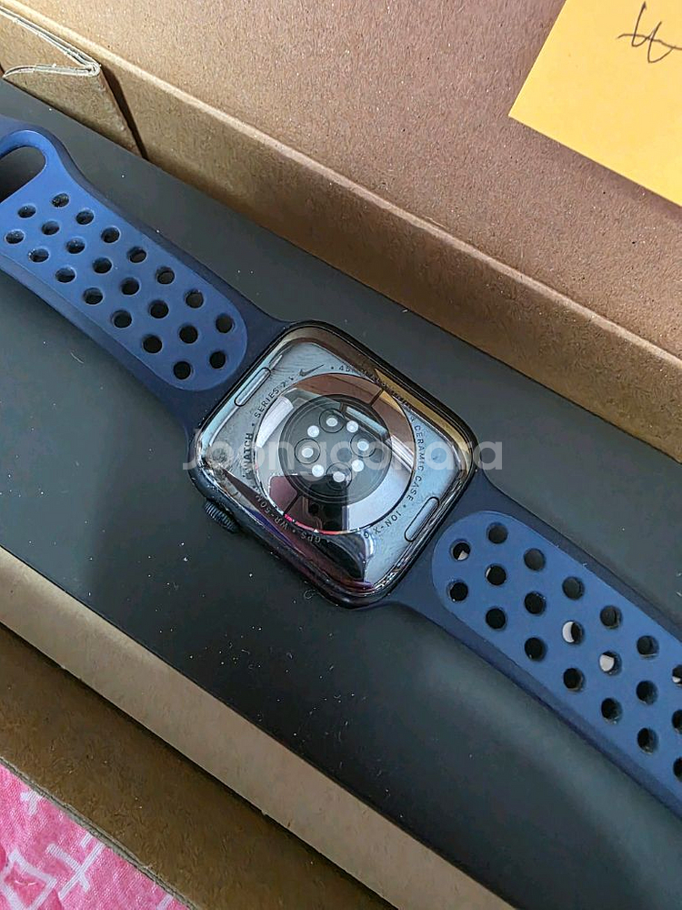 애플워치7 Nike 45mm 박스풀 판매합니다--5