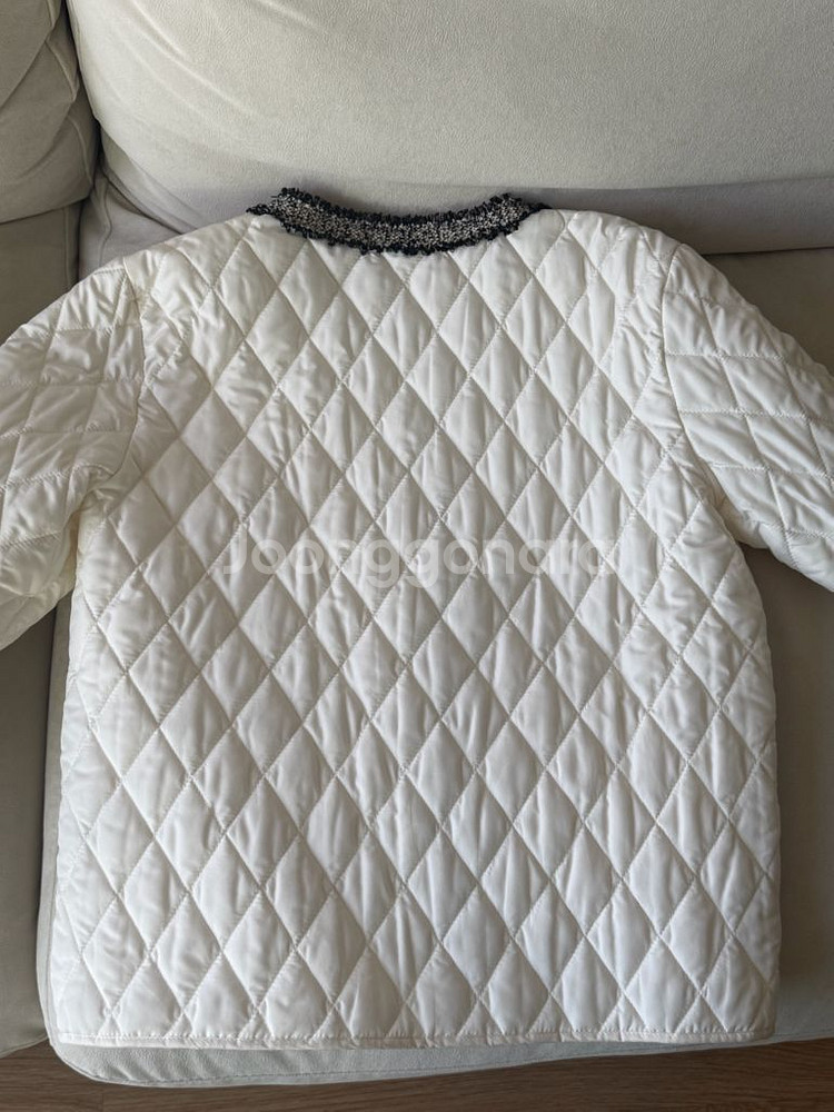 트위드 퀼팅 경량패딩 아이보리--4