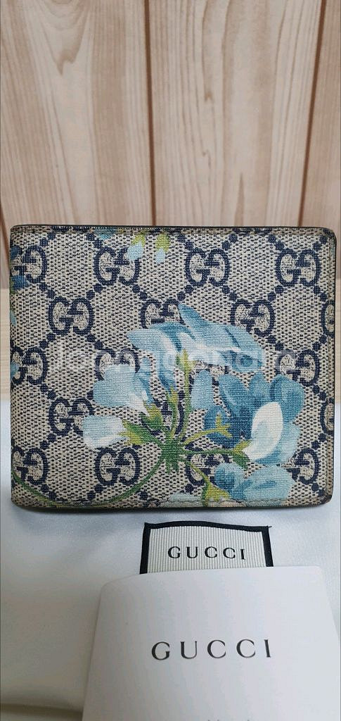 구찌 블룸 반지갑 정품S급(감정O)프라다루이비통디올고야드샤넬셀린느보테가생로랑--2