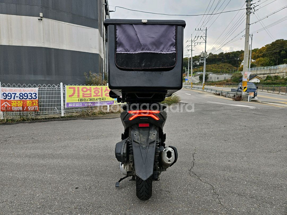혼다PCX125/21년식/8만키로/145만원--7