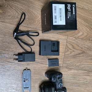 캐논 RF r8 + rf 50mm f8