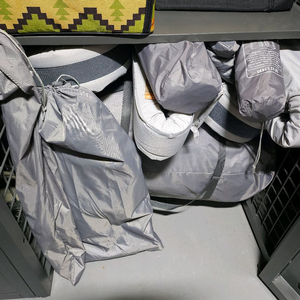 반고 몬텔레나330 어닝텐트팝니다(+주니스전동펌프.새상품)