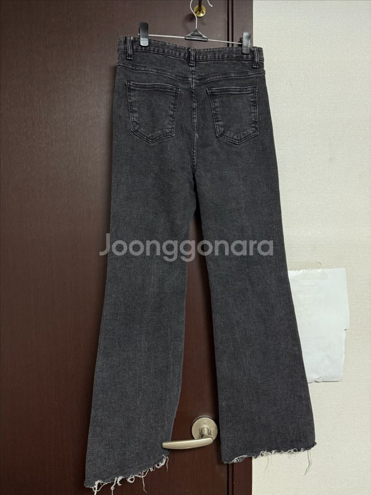 블랙 워싱 부츠컷 데님 팬츠 (L)--1