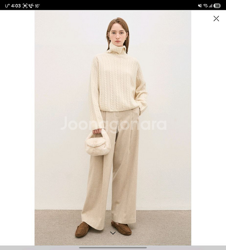 더캐시미어 밍크퍼 플랩 미니백 슈가브라운색상 판매합니다.(실사확인요)--1