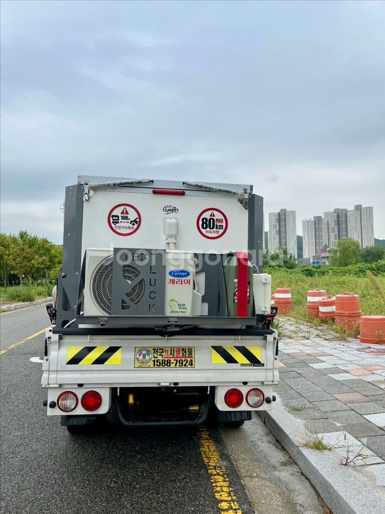 캠핑카 트럭캠퍼 캠핑박스 텐트럭--1