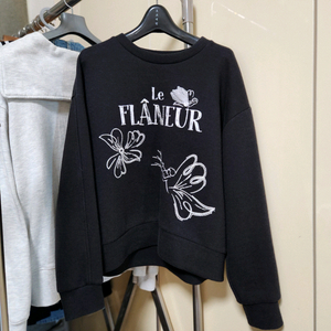 오즈세컨 티셔츠(한섬 럭키슈에뜨 시스템 마인 타임 sjsj