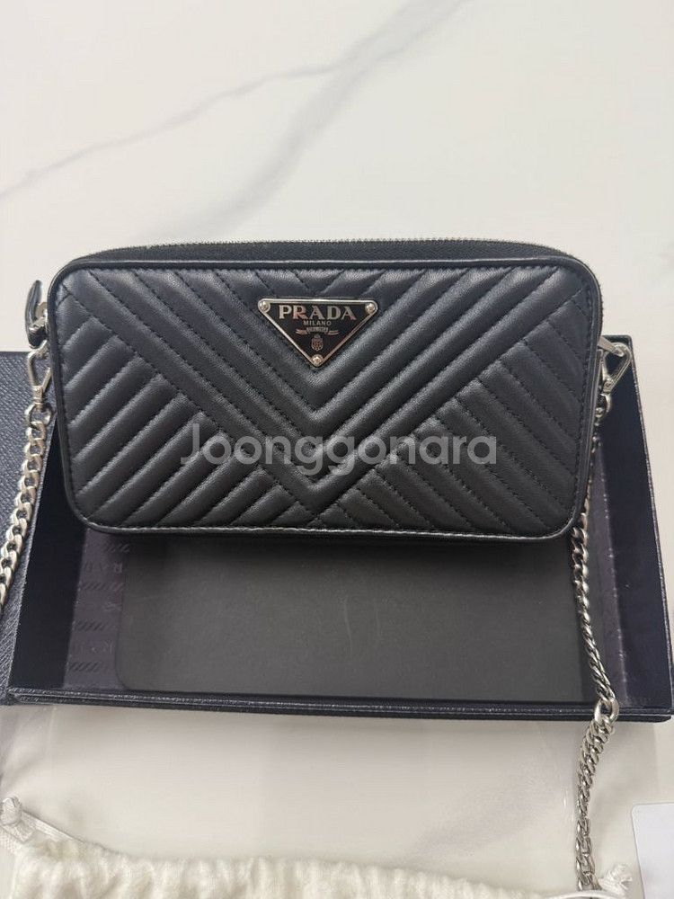 프라다 다이어그램 크로스백(정품)--0