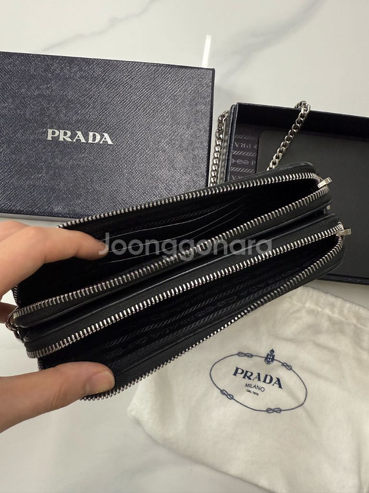 프라다 다이어그램 크로스백(정품)--4