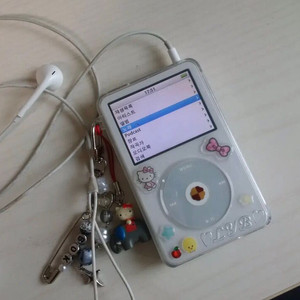 애플아이팟클래식우유팟5.5세대 SSD128기가+투명케이스+정품이어폰MP3