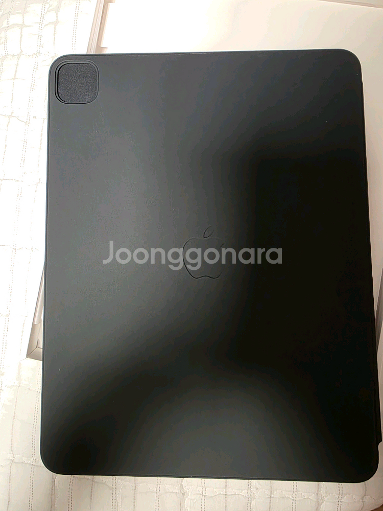 아이패드 m4 13인치 정품 스마트 폴리오 블랙 팝니다--1